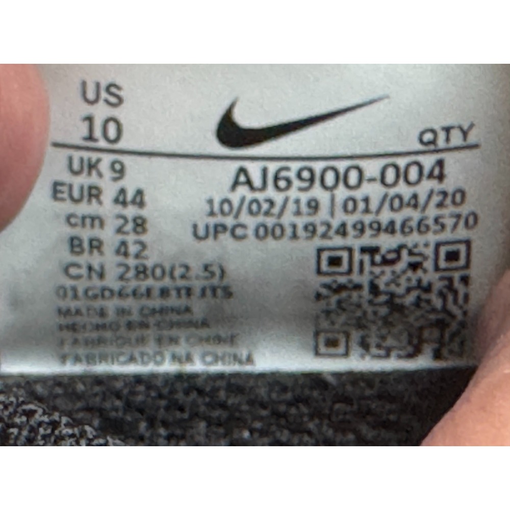 Nike Air VaporMax Flyknit 3 US 10 EU 44 Triple Black AJ6900-004 - Picture 8 of 8